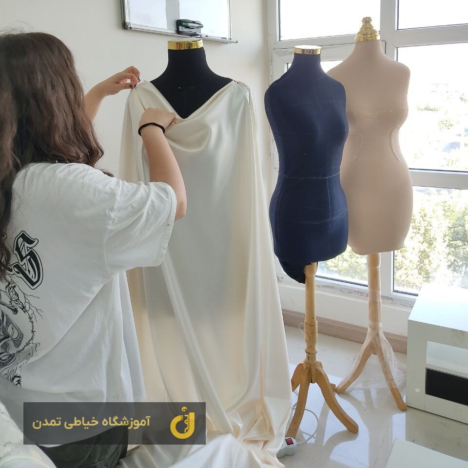 دوره جامع مولاژ و دوخت لباس شب و کودک